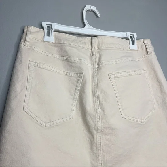 Made and Loved LOFT White Cream Denim Distressed Jean Skirt DD - Picture 3 of 7